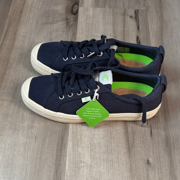 Cariuma Navy Canvas Sneakers - Picture 5 of 9